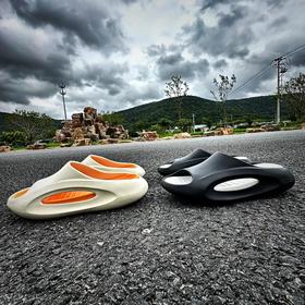 防滑~沙滩~踩屎感软底透气休闲男拖鞋！