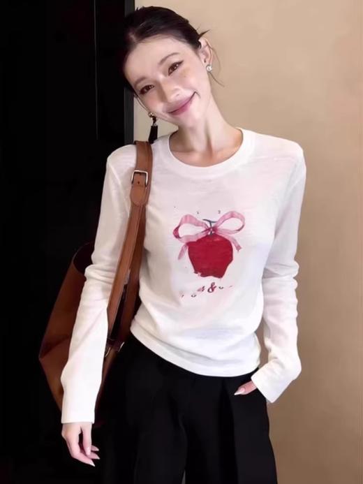 【赵露思同款OR*A&RO*Y联名款】“一颗幸运果”圆领幸运果长袖T恤 商品图4