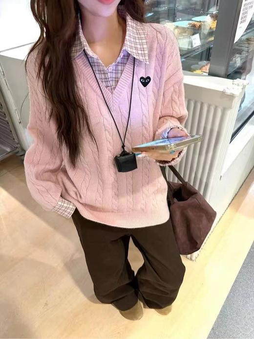 F031261少女感浅粉色宽松oversize黑色爱心刺绣假两件针织毛衣 商品图3