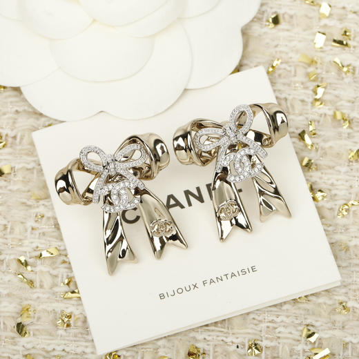 香奈儿 双层蝴蝶结双c耳环（XTY） 商品图6