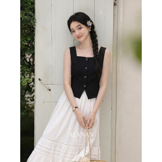 鹿向南「复古黑茶」黑色背心吊带女夏季新款开叉显瘦短款内搭上衣 商品图3
