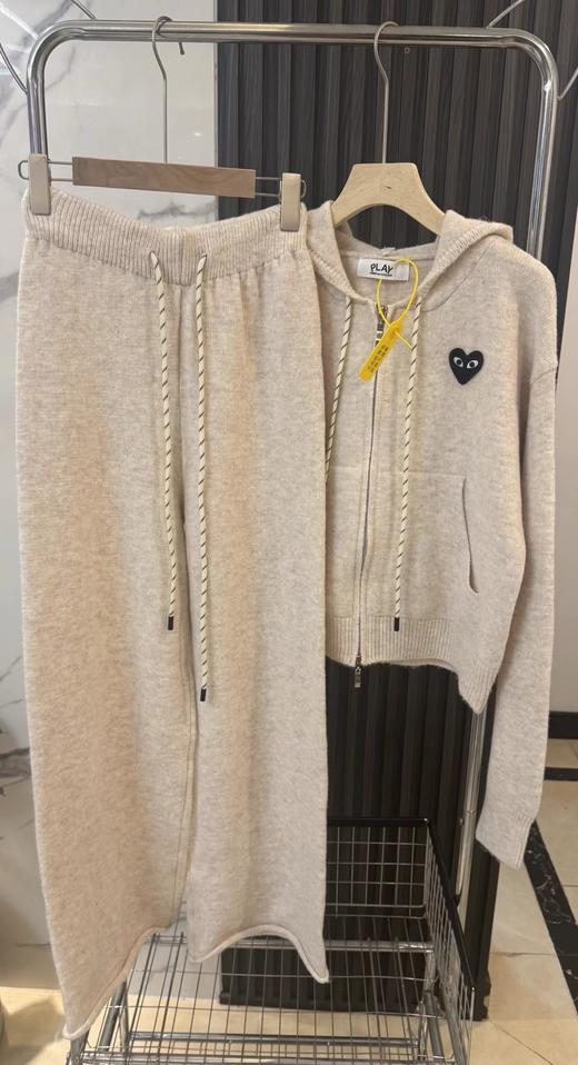 F031205温柔松弛宽松日常高腰垂顺休闲居家慵懒随性针织连帽套装 商品图13