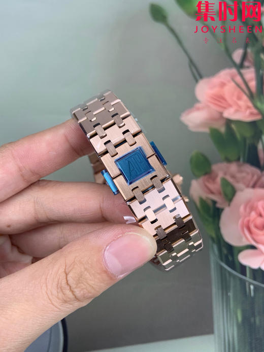 APS新品爱彼皇家橡树系列26715 玫金蓝盘 男士腕表 表径38mm 丹东4801机 小手腕福音 商品图5