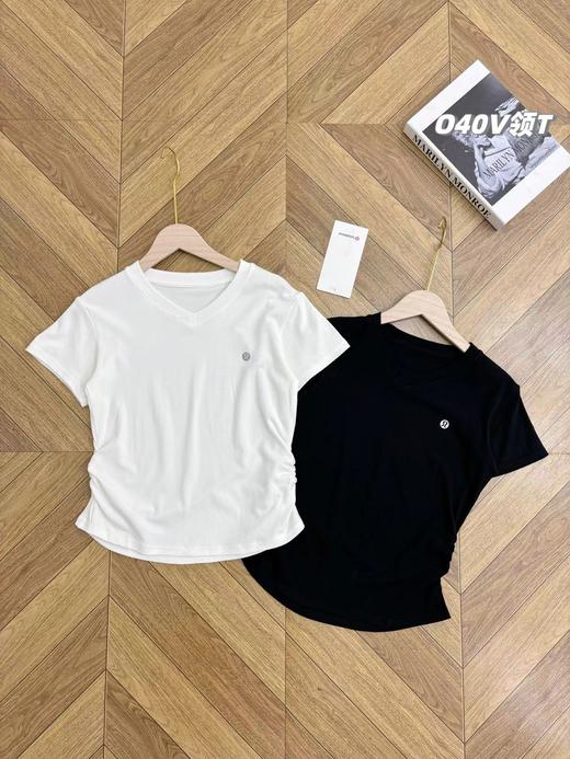 F031260一包2件装新款时尚百搭纯色简约修身轻便舒适V领款小蛮腰短袖 商品图0