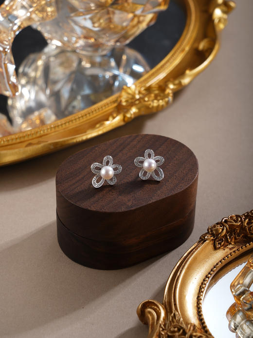 子佩集【花眠梦境】银S925珍珠惜王妃耳钉【E4945】双色五瓣花2602 商品图7