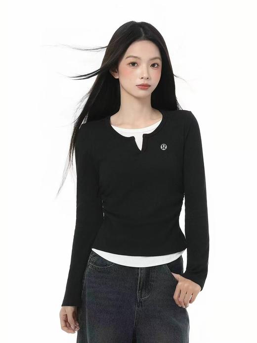 F031214纯色简约版型撞色假两件设计小V领一包两件装上衣 商品图10