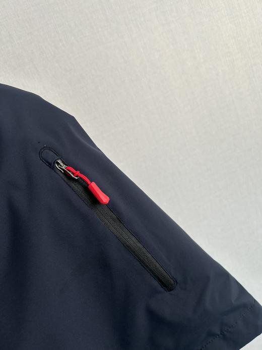 点此购买 海丽汉森春秋季男士户外防水防风透气梭织外套 zc 342076 商品图9
