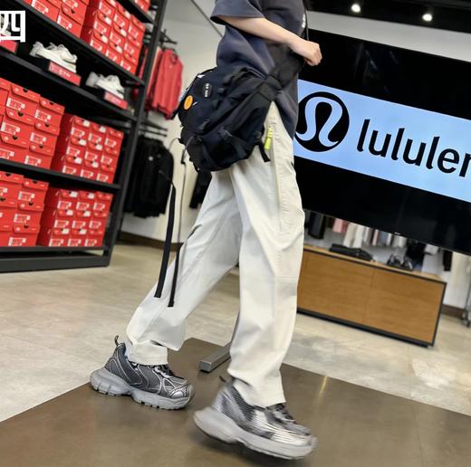 F031230拉链网格元素宽松直筒通风透气柔软舒适亲肤长裤 商品图5