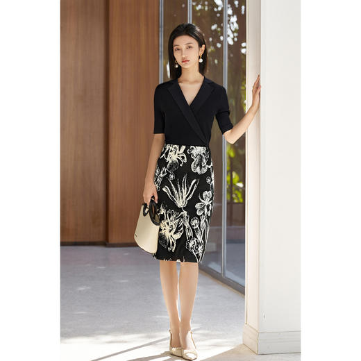 剩S/M 针织T恤+印花半裙套装5P25CG4802 商品图3