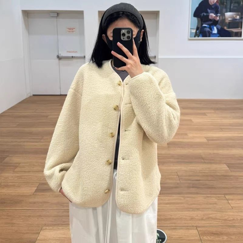 羊羔毛外套