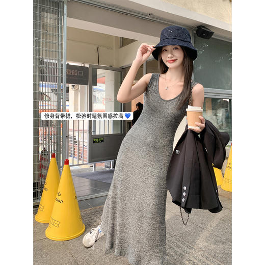 <曾小咸推荐>3.14现货秒杀 ！微信超特价！韩系u领针织背心连衣裙 日常159.99 立减80 秒杀79.99！！ 商品图1