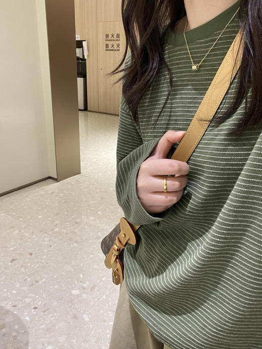 橄榄绿条纹T 商品图1