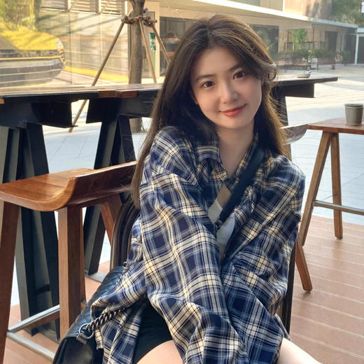 洋气女式格子衬衫外套 春秋季防晒宽松休闲衬衣 长袖上衣宽松型 经典格仔衬衫 商品图0