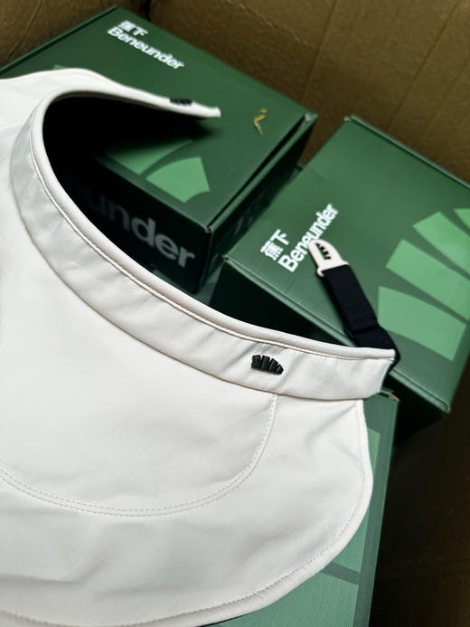 原单正品蕉下升级款蛋卷帽随行防护，UPF50+全脸防晒，紫外线？根本追不上你！升级款丝绒黑胶空境粉丝绒黑胶漫暮黑两色接单。 商品图9