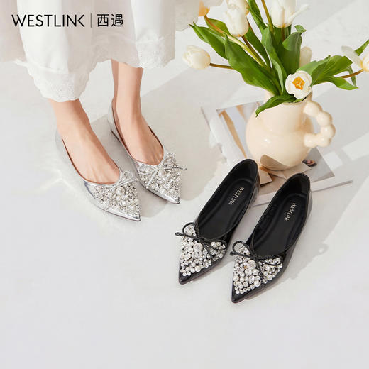 西遇尖头平底单鞋女2026春季新款水钻珍珠蝴蝶结一脚蹬软底小皮鞋V0166276 商品图0