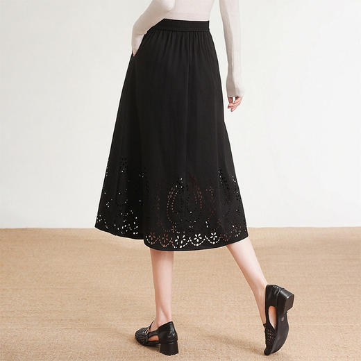 「自」全新升级【铂金会员146/天猫189/差价43】(03046)洛诗琳高腰下摆镂空半身裙2026春季气质高级感A字雕花半裙 商品图3