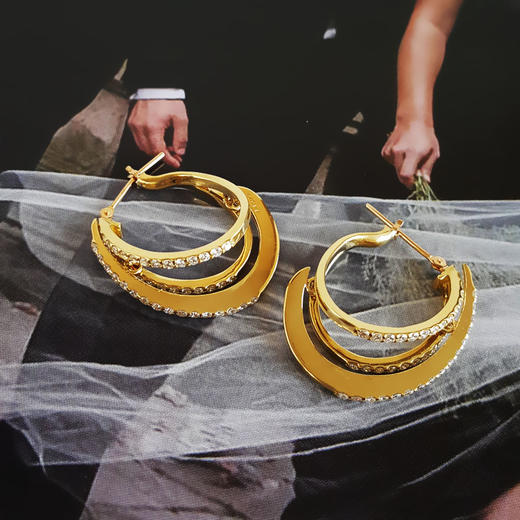 【天然正品】AU750黄金时尚简约1.13克拉群镶钻石耳环25.6*14.2*8.7MM（皆取最大值）020326NJ25 商品图4