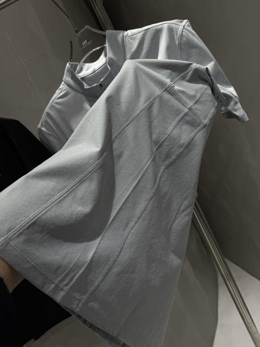 点此购买 可隆夏季男士半拉链短袖T恤 ss 342045 商品图10