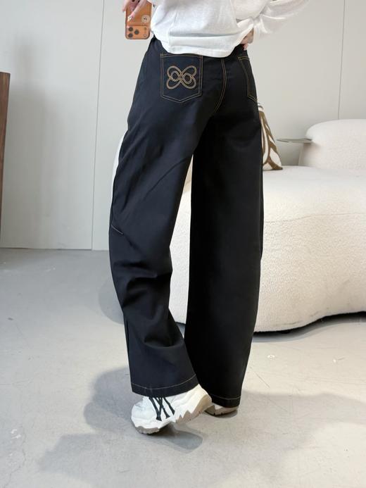 田曦薇同款设计感宽松弯刀裤 商品图13