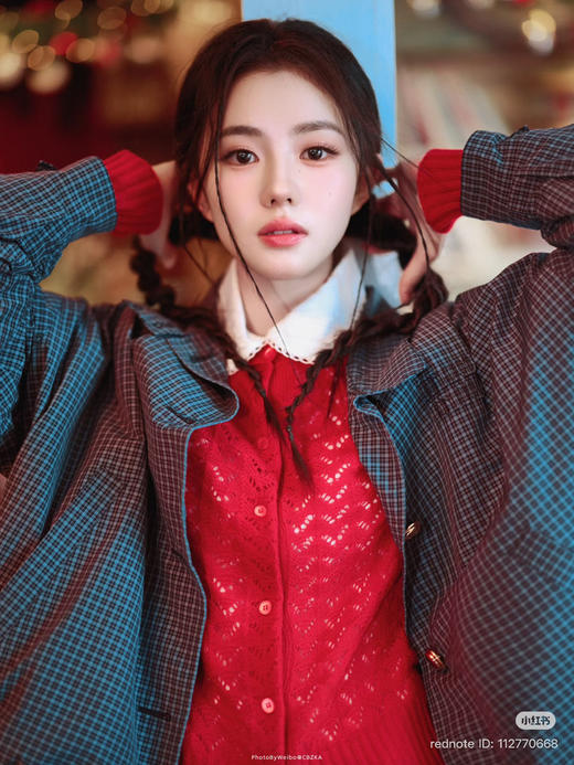 312-4 渠道圆正 刘浩存 miu蕾丝效果 羊绒针织开衫 polo翻领短袖 商品图14