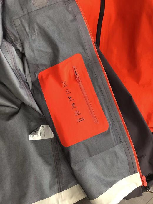 点此购买 可隆春秋季1992C-KNIT男女款冲锋衣 kk 341971 商品图14