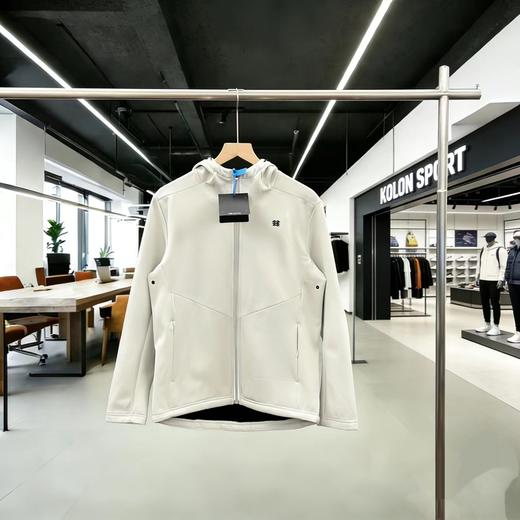 F031228户外软壳防泼水层次感丰富细腻舒适连帽反光条夹克外套 商品图5