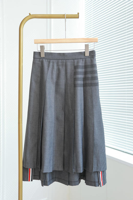 么系学院|四杠不规则百褶半裙 商品图4