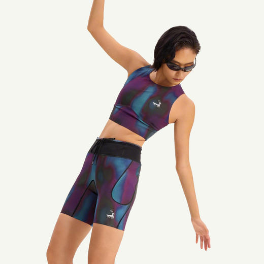 优极UG 逐羚·女款爽滑短款跑步背心 商品图3