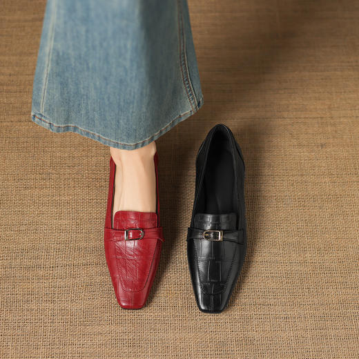 【预售5天】小皮鞋女乐福配裙子法式赫本单鞋2026新款春方头平底皮带扣一脚蹬ASZ&KL1332 商品图0