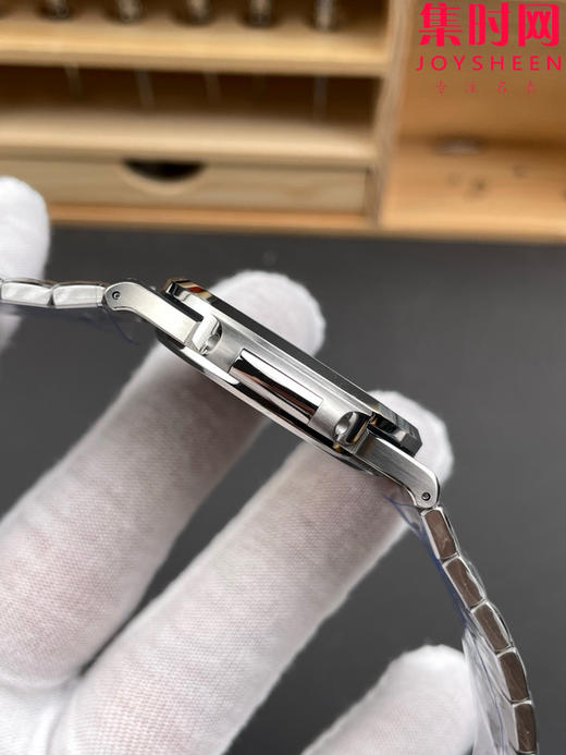 百达翡丽DDF鹦鹉螺5711系列 白盘 男士腕表 丹东324一体机 商品图5