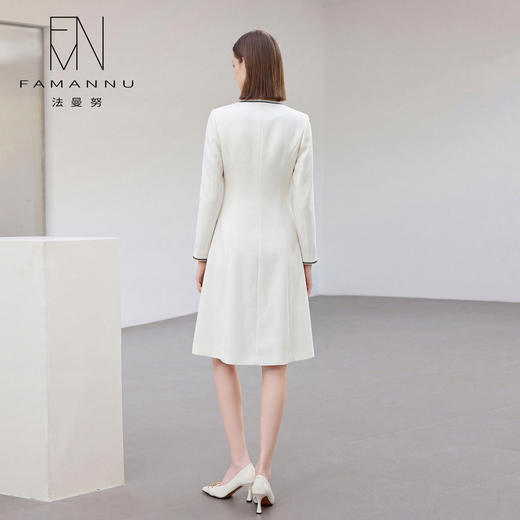 IWY/春季新款米白色西装连衣裙女气质时尚珠宝设计师正装裙Q1306 商品图4