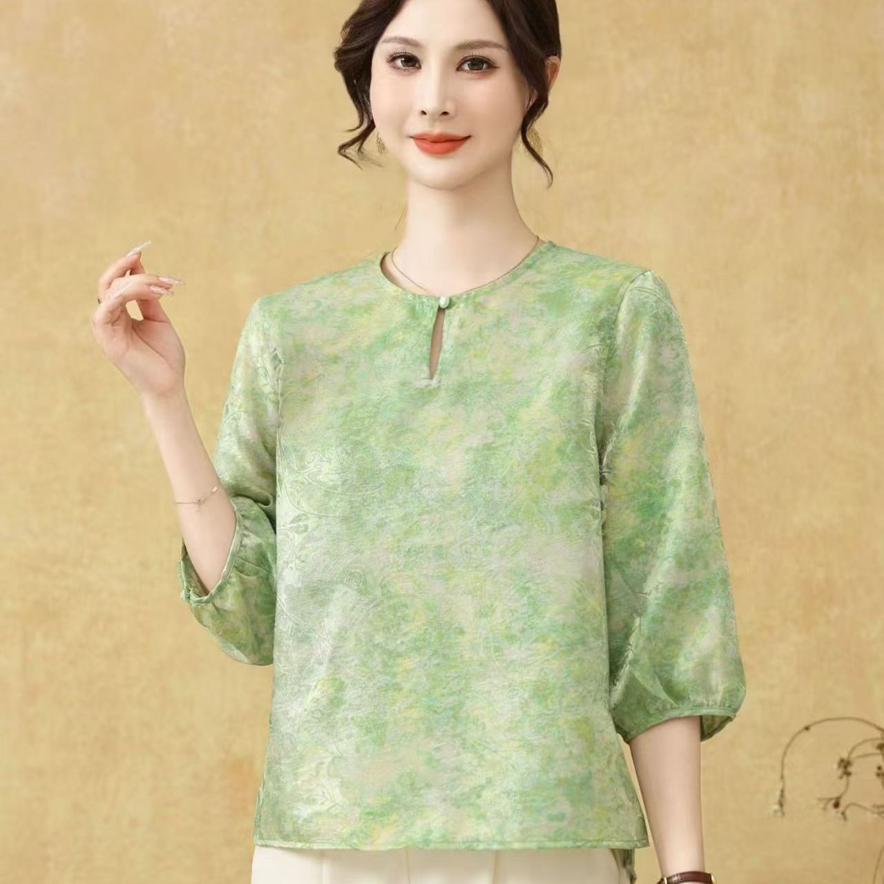 鹿夫人  浮光锦上衣