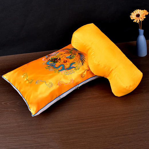 黄色 寿枕寿衣枕头脚蹬刺绣龙凤头枕脚枕男女全套寿衣配件 商品图0