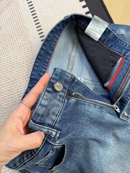 F031203春夏新款男士挺括舒适直筒修饰腿型无束缚刺绣小狗水洗牛仔长裤 商品图8