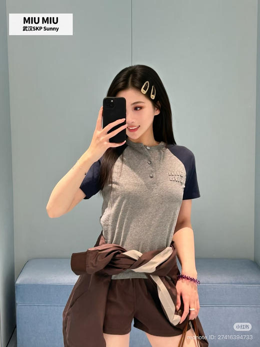 312-1 渠道货 miu休闲插肩袖 拼接色 蓝灰色短袖/红灰色长袖 商品图3