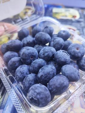 大颗粒花香蓝莓，软糯甜非脆甜，硬度很好 果粉足，富含花青素，改善视力，汁多味美，个人口感问题不退换