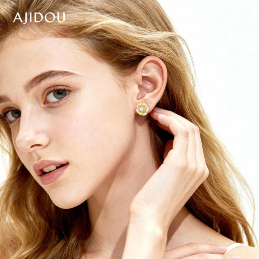 AJIDOU阿吉豆山茶花耳钉女S925银爆款珍珠耳饰轻奢配饰高级感耳环 商品图2