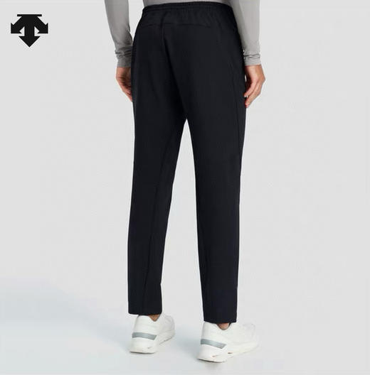 点此购买 迪桑特春秋季男士户外运动健身跑步梭织速干长裤 kad 341983 商品图4