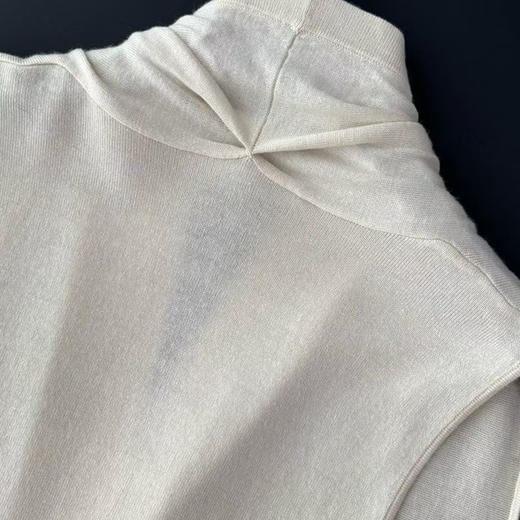 The Row原单春夏羊绒真丝无袖挂脖针织衫。 白色黑色灰色自己备注号码颜色。 商品图3