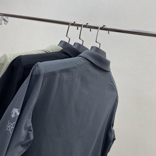 点此购买 迪桑特春秋季男士DUALIS系列都市通勤百搭长袖polo衫 yh 342098 商品图12