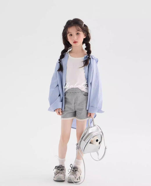 一眼心动❗🌼早春必备夏季也可当防晒👒【吉米故事蓝格子花边衬衫+背心两件套装】娃们少不了的衬衫搭配 ，百搭，学校很多活动都要求穿，清爽干净太好看了～ 商品图5