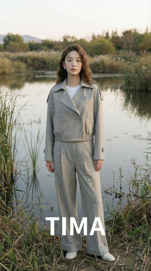 明星同款翻驳领双排扣后腰松紧短外套 商品图0