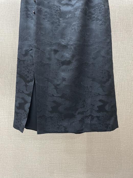 缎面刺绣开衩半裙 商品图3