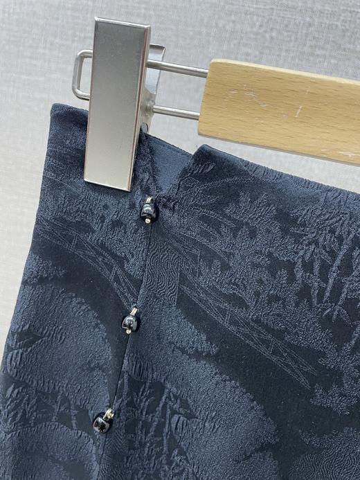 缎面刺绣开衩半裙 商品图2