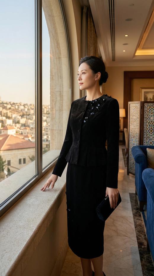 圆领重工复古订花收腰外套 商品图6