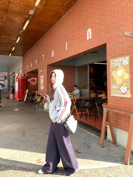 <曾小咸推荐>3.15现货秒杀 ！微信超特价！撞色边连帽卫衣 日常229.99 立减110 秒杀119.99！！ 商品图10