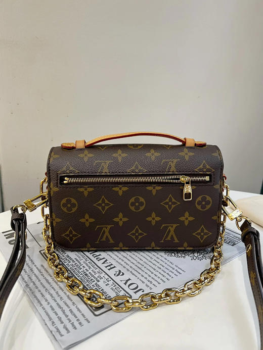 LV 新版 老花 小邮差 斜挎包 商品图1
