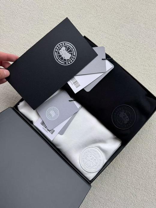 【9hd1】春夏新品男子简约休闲刺绣圆领短袖T恤！礼盒装！！ 商品图1