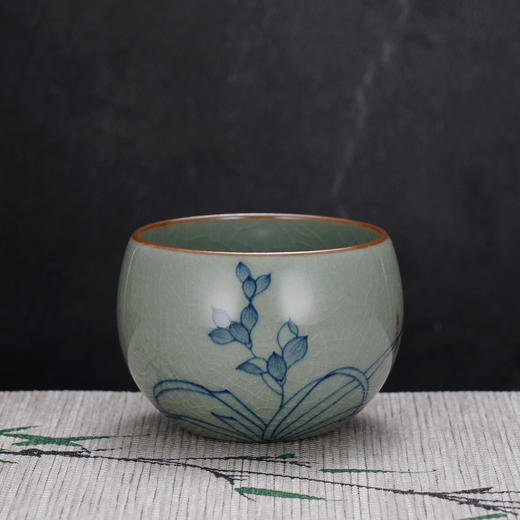 子佩集S990【幽兰芳华】摆件【SR002】纯银茶具冰裂纹梅兰竹菊茶杯-金鱼景德镇手绘2508 商品图0