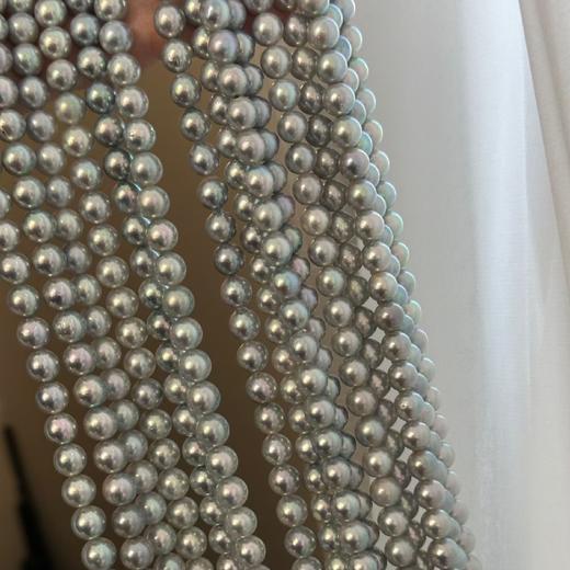 接近9mm的真多麻色日本进口akoya大珠珠。8-9mmakoya项链，有生长痕迹，没有大坑洼，越看越喜欢太亮了不止一点。附GRC大证 商品图1